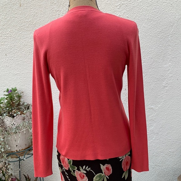 Vintage Ann Taylor Knitted Silk ensemble: Tank Top and Cardigan! - Picture 8 of 9